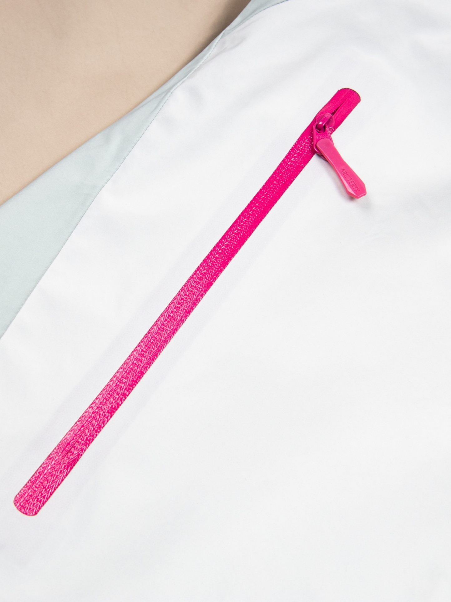 Casaca Impermeable B LW Arcterx Unisex