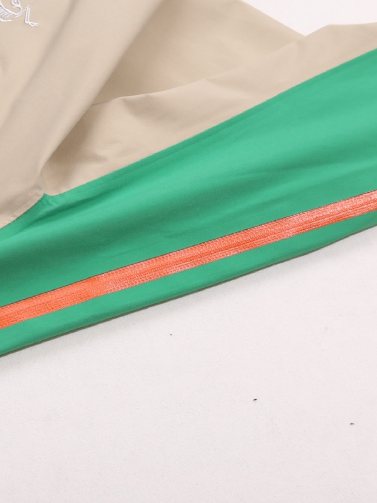 Casaca Impermeable B LW Arcterx Unisex