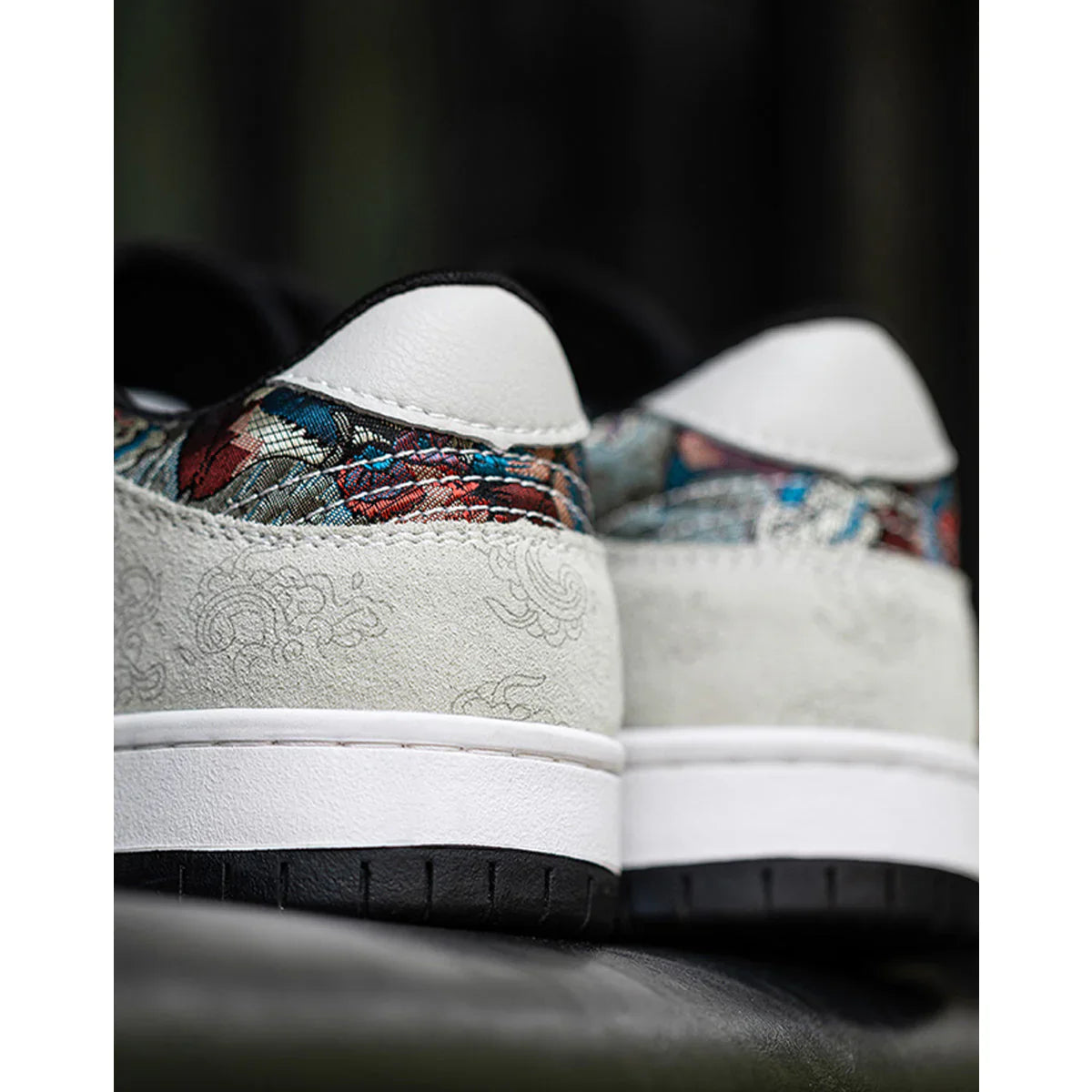 Zapatillas Inspiradas en Dunhuang Mythos