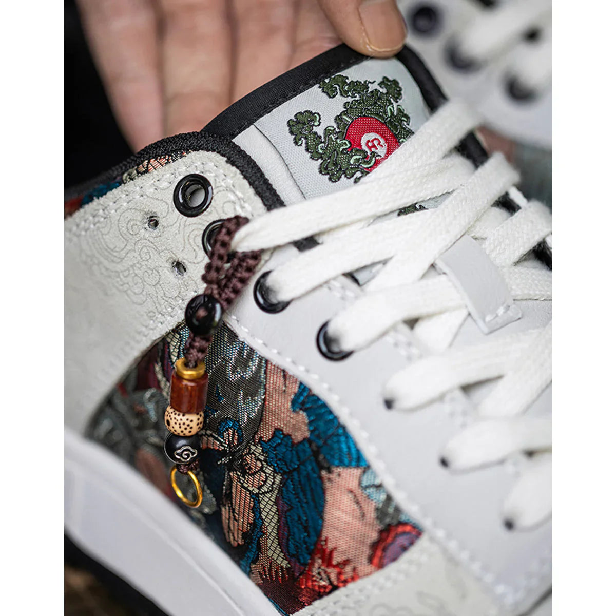 Zapatillas Inspiradas en Dunhuang Mythos