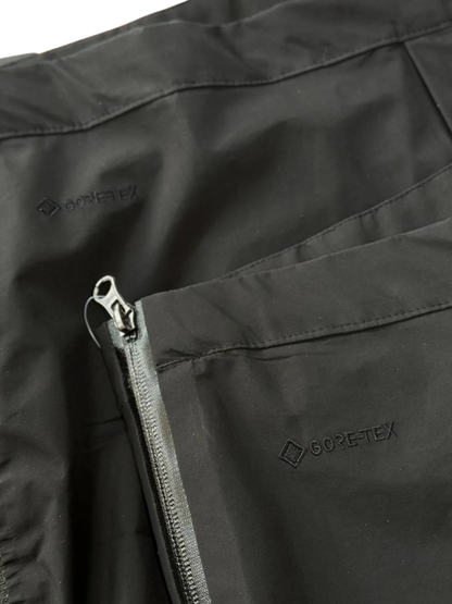 Pantalones Arcterx Gore-tex XCR color Negro Unisex