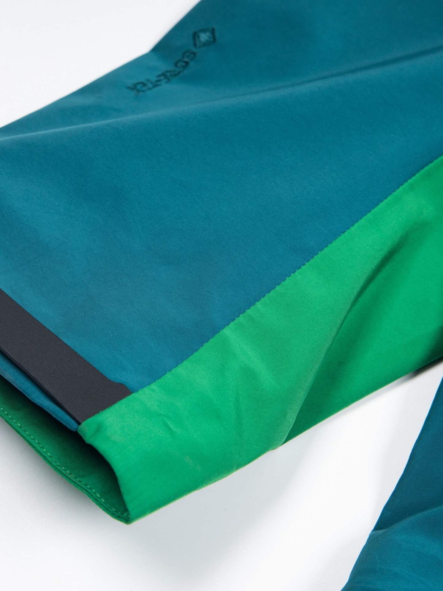 Casaca Impermeable B LW Arcterx Unisex
